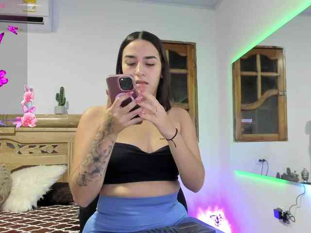 oriana-rodriguez webcam