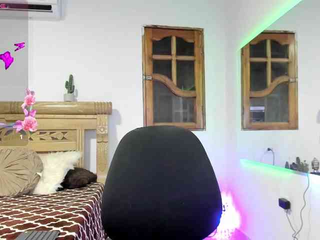 oriana-rodriguez webcam