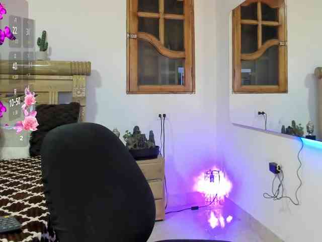 oriana-faddila Live Webcam on BongaCams