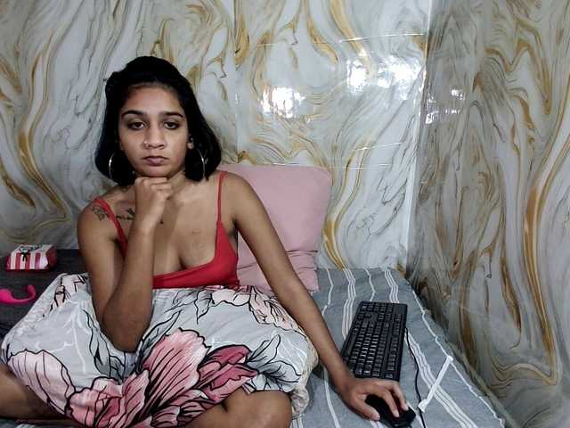cherryindian4u live cam on BongaCams
