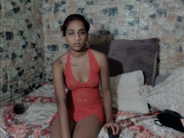 cherryindian4u live cam on BongaCams
