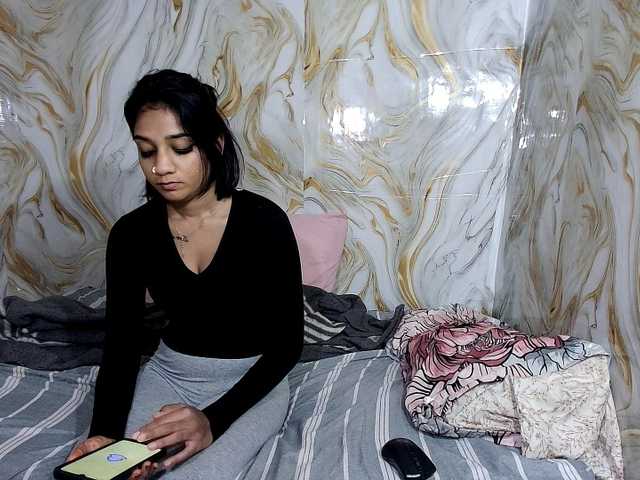 cherryindian4u live cam on BongaCams