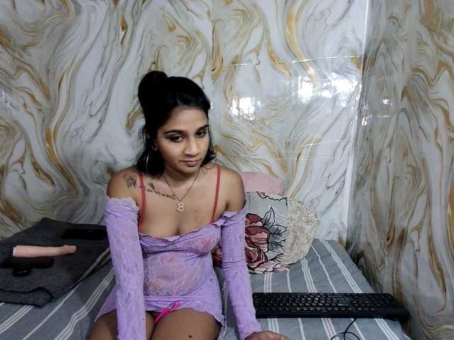 cherryindian4u live cam on BongaCams