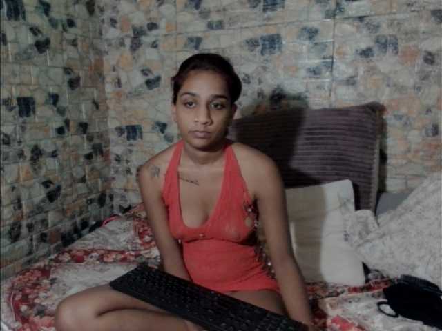 cherryindian4u live cam on BongaCams