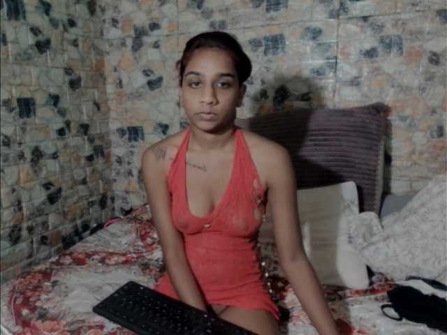 cherryindian4u live cam on BongaCams