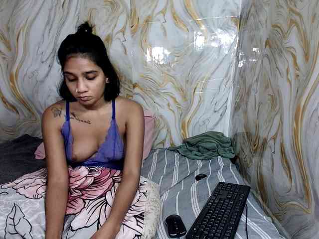 cherryindian4u webcam