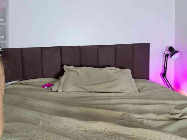 latinuycouple webcam