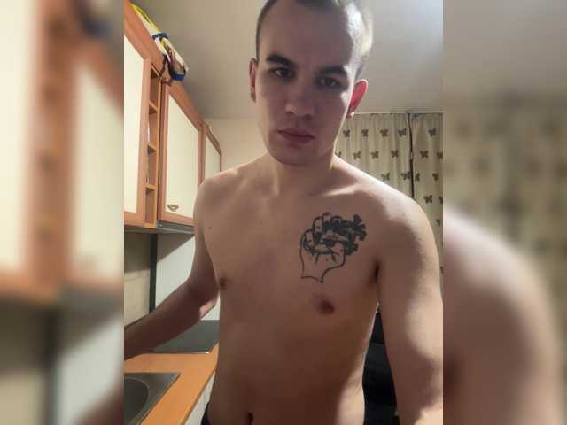 Glad20sm — live male cam