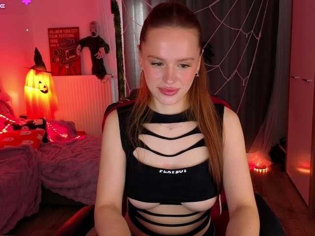 Lillians live cam on BongaCams