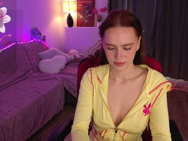Lillians live cam on BongaCams
