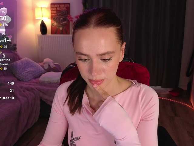 Lillians live cam on BongaCams