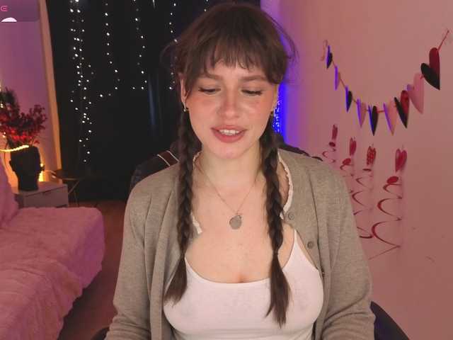 Lillians's BongaCams show and profile