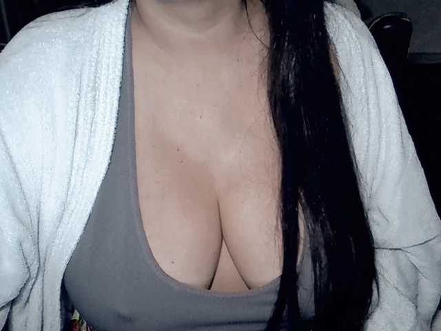 Kellyshowpv live cam on BongaCams