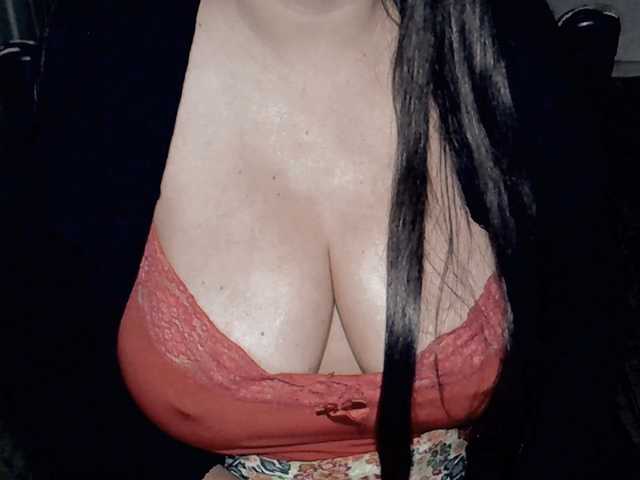 Kellyshowpv live cam on BongaCams