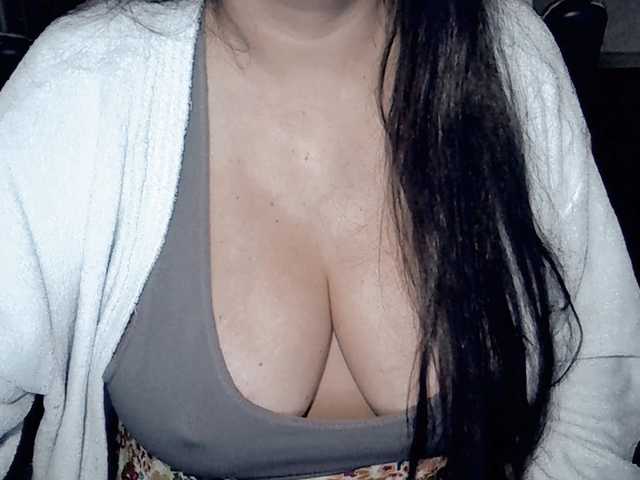Kellyshowpv live cam on BongaCams