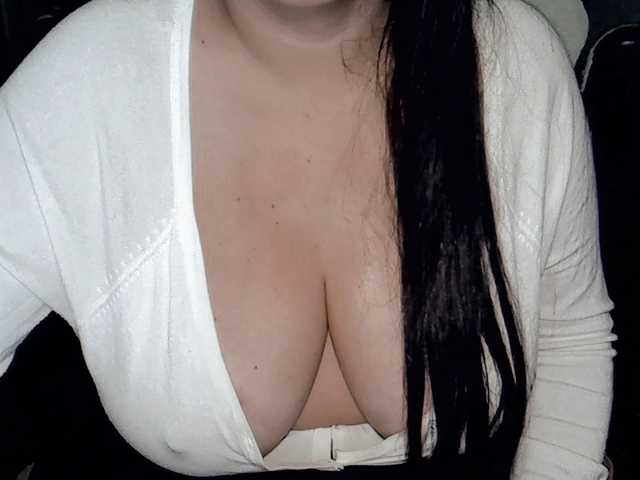 Kellyshowpv live cam on BongaCams