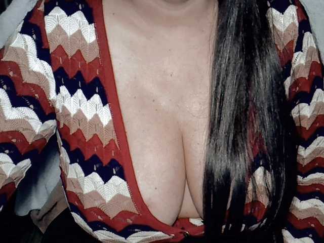 Kellyshowpv live cam on BongaCams