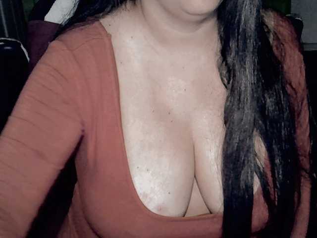 Kellyshowpv live cam on BongaCams