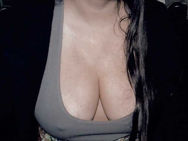 Kellyshowpv live cam on BongaCams