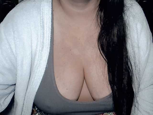 Kellyshowpv live cam on BongaCams