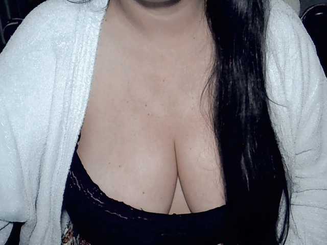Kellyshowpv live cam on BongaCams