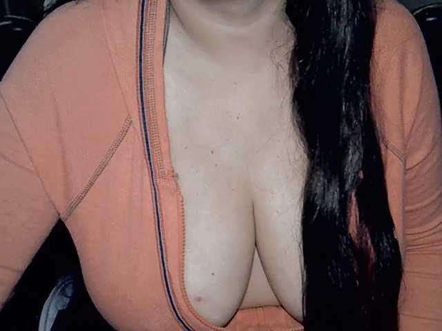 Kellyshowpv live cam preview