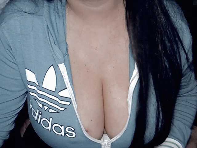 Kellyshowpv live cam on BongaCams