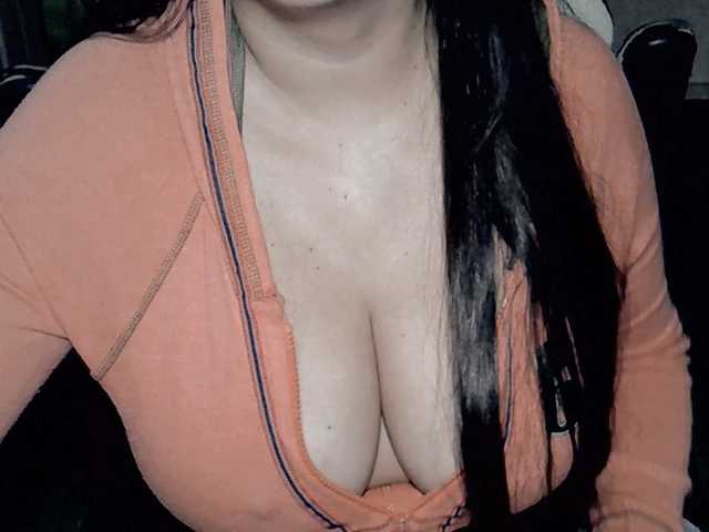 Kellyshowpv live cam on BongaCams
