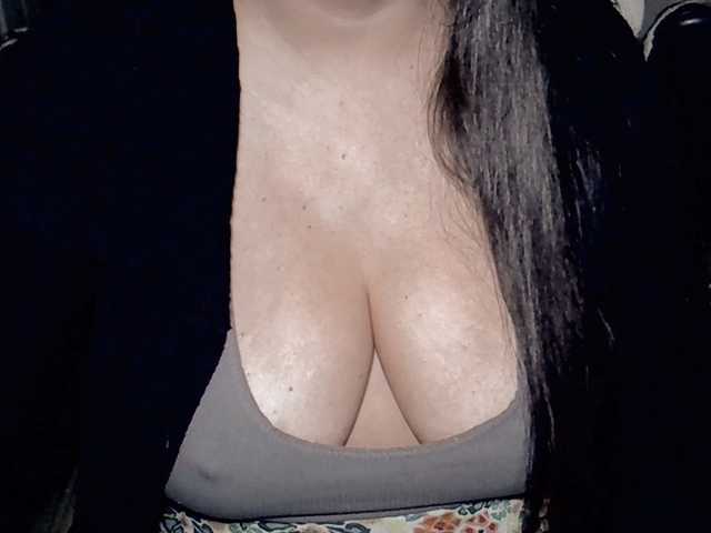 Kellyshowpv live cam on BongaCams