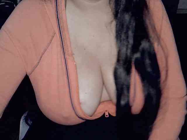 Modelo: kellyshowpv
