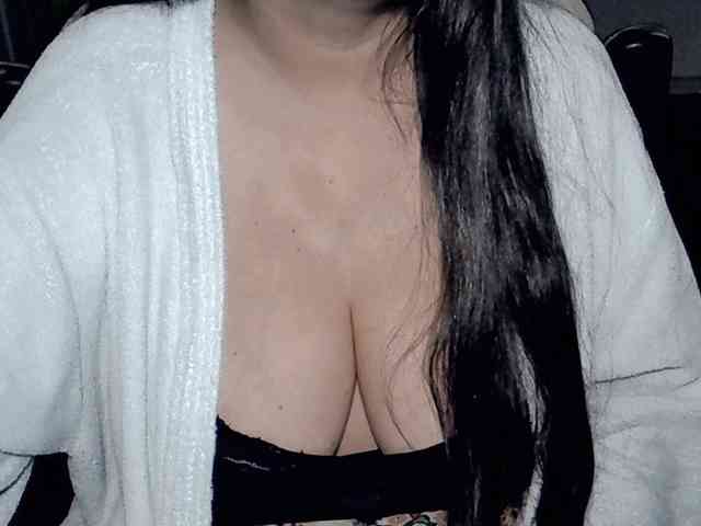 Modelo: kellyshowpv