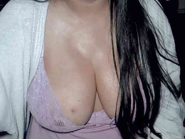 Modelo: kellyshowpv