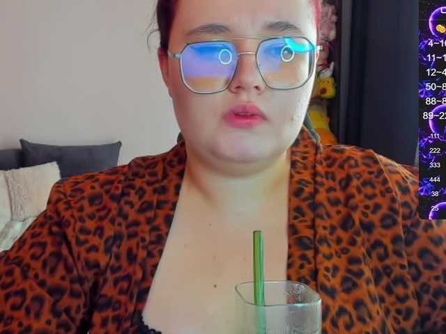 Jessica-Joy live webcam show