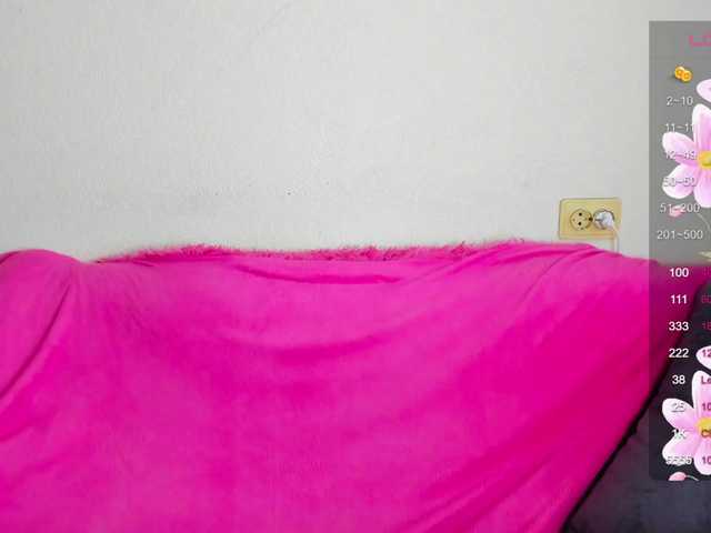 Jessica-Joy's BongaCams show and profile