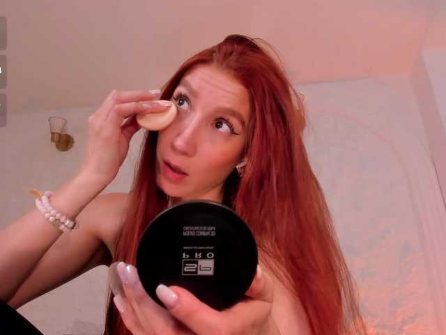MiaFarrell live cam on BongaCams
