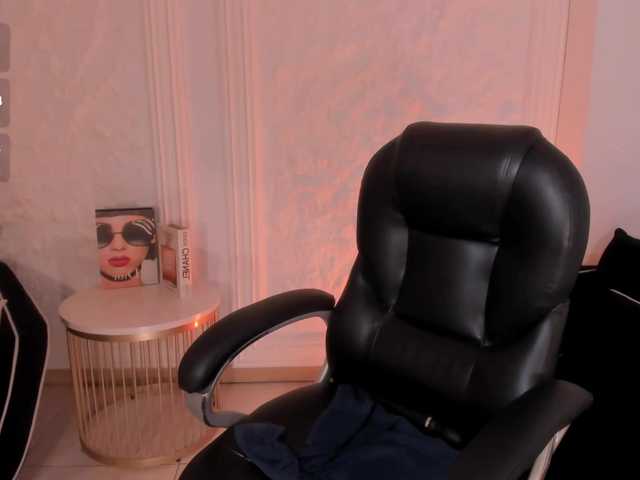 MiaFarrell live webcam show