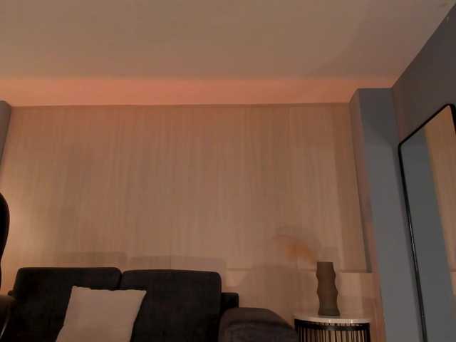 MiaFarrell live cam on BongaCams