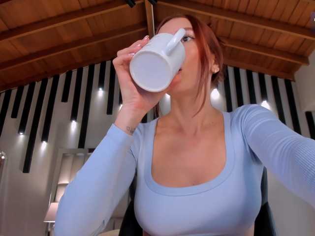 MiaFarrell live cam on BongaCams