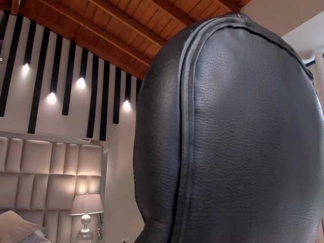 MiaFarrell live cam on BongaCams