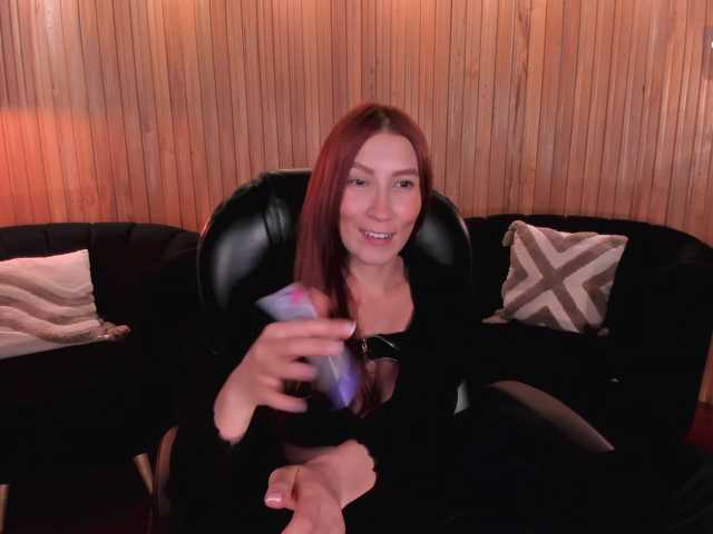 MiaFarrell live cam on BongaCams