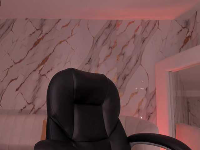 MiaFarrell live cam on BongaCams