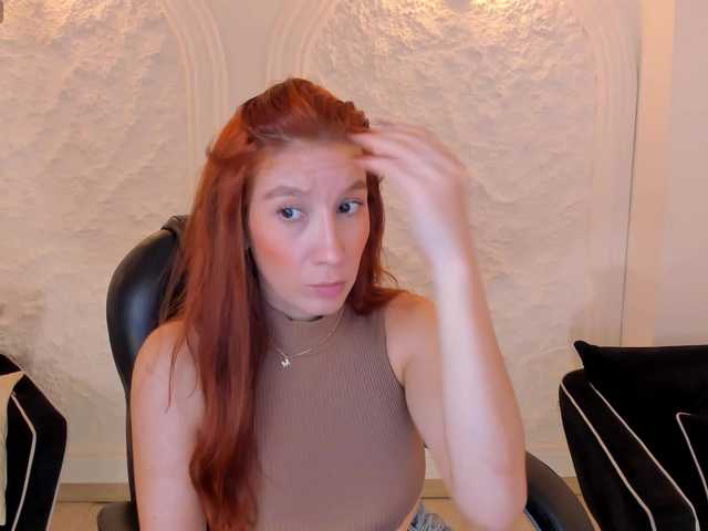 MiaFarrell live cam on BongaCams