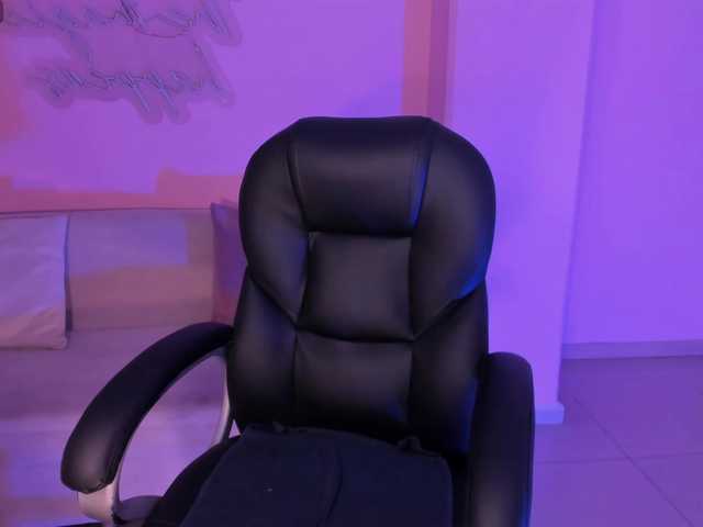 miafarrell live sex show