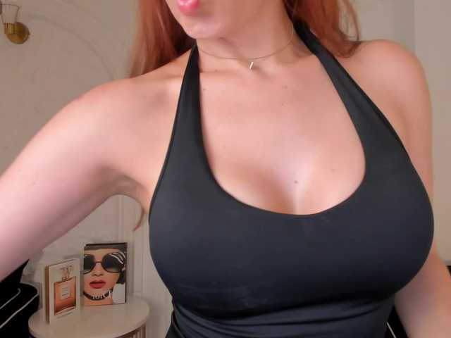 MiaFarrell live cam on BongaCams