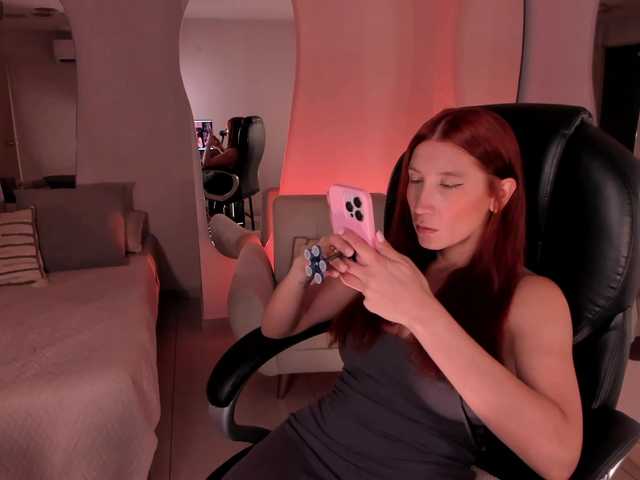 MiaFarrell live cam on BongaCams