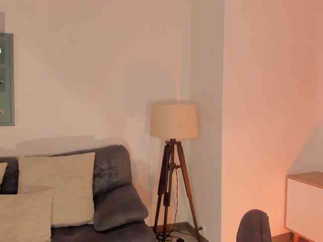 MiaFarrell webcam