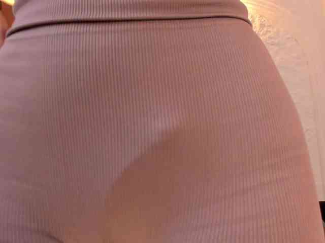 MiaFarrell webcam