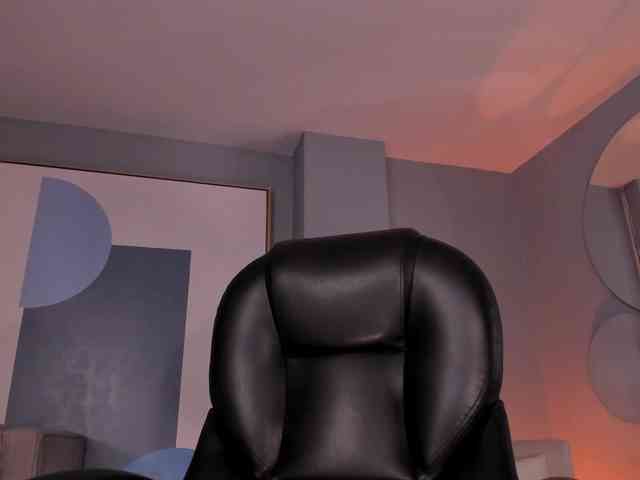 MiaFarrell webcam