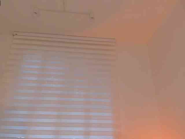 MiaFarrell webcam