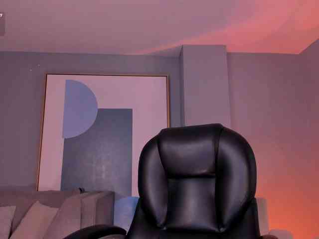 MiaFarrell webcam